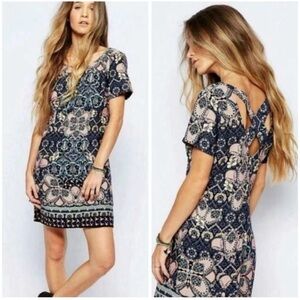 Y2K Hollister Floral Short Sleeve Mini Dress with Criss-Cross Back Sz S